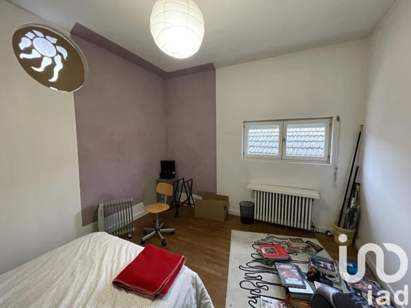 Maison 7 pièces de 229 m² à Roanne (42300)