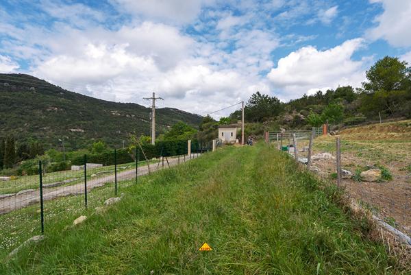 CARCASSONNE – GREFFEIL Terrain constructible de 1.871m² avec vue et partiellement viabilisé