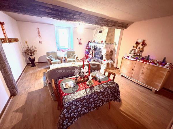 A VENDRE MAISON MITOYENNE SUR LAVELANET