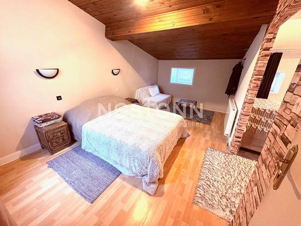 A VENDRE MAISON MITOYENNE SUR LAVELANET