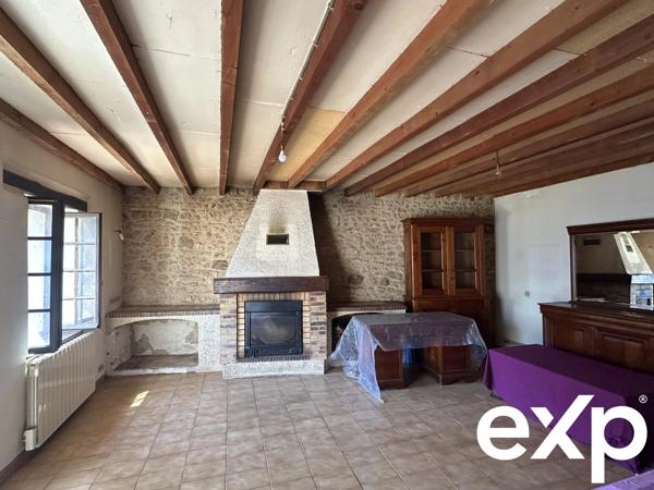 Ensemble de 2 maisons à rénover au cœur du village d’ECUELLES (MORET-LOING-ET-ORVANNE)