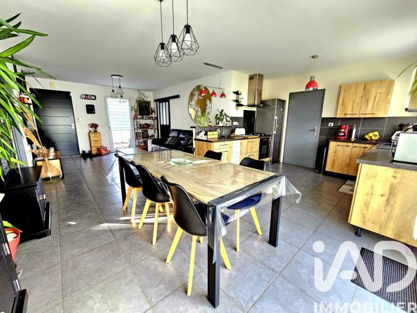 Maison à vendre 6 pièces 104 m² Essarts-en-Bocage