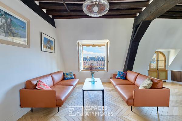 Appartement de caractère au sein de l’Hôtel de Chaulnes sur la Place des Vosges