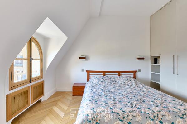 Appartement de caractère au sein de l’Hôtel de Chaulnes sur la Place des Vosges