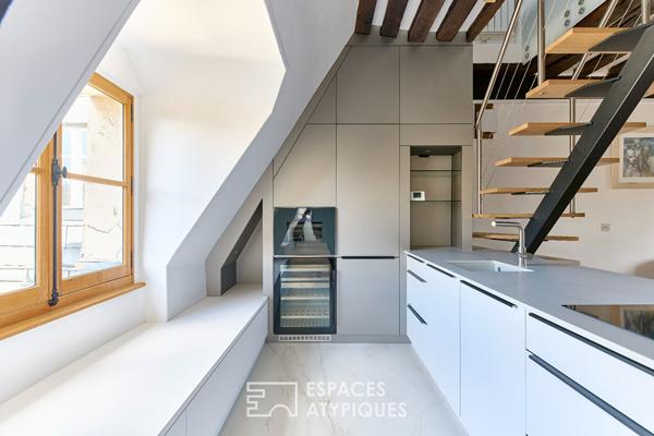 Appartement de caractère au sein de l’Hôtel de Chaulnes sur la Place des Vosges