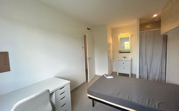 Appartement à louer    2 pièces •  Pessac