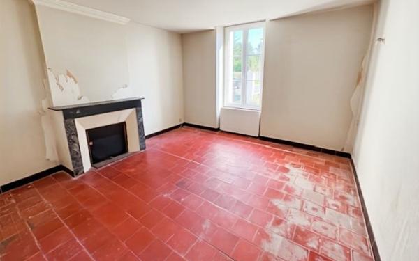 Maison à vendre    2 pièces •  Selles-sur-Cher