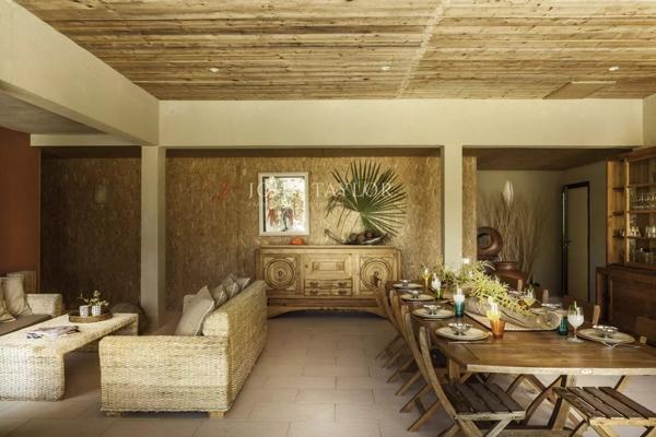 A VENDRE Grande maison d'architecte avec Piscine et maison d'amis Pernes les Fontaines Provence