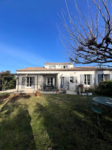 Les Pennes-Mirabeau – Maison familiale avec piscine, volumes et potentiel