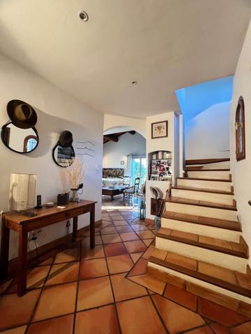 Les Pennes-Mirabeau – Maison familiale avec piscine, volumes et potentiel