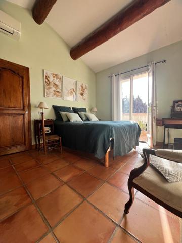 Les Pennes-Mirabeau – Maison familiale avec piscine, volumes et potentiel