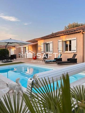 Villa 4 chambres avec piscine dans domaine privé aux Arcs sur Argens.