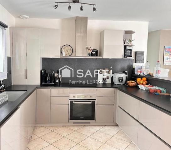 Villa 4 chambres avec piscine dans domaine privé aux Arcs sur Argens.