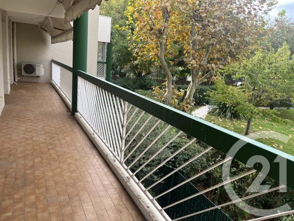 Appartement T3 à vendre  3 pièces - 73,12 m 2   MARSEILLE  - 13012