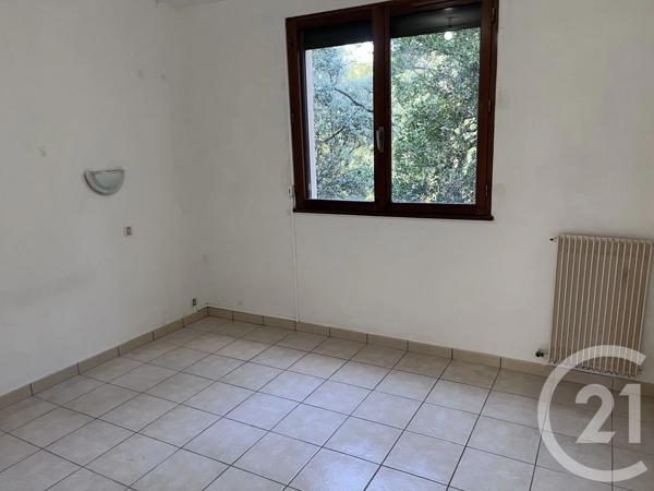 Appartement T3 à vendre  3 pièces - 73,12 m 2   MARSEILLE  - 13012