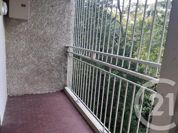 Appartement T3 à vendre  3 pièces - 73,12 m 2   MARSEILLE  - 13012