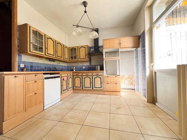 Maison Valencay 11 pièce(s) 218 m2