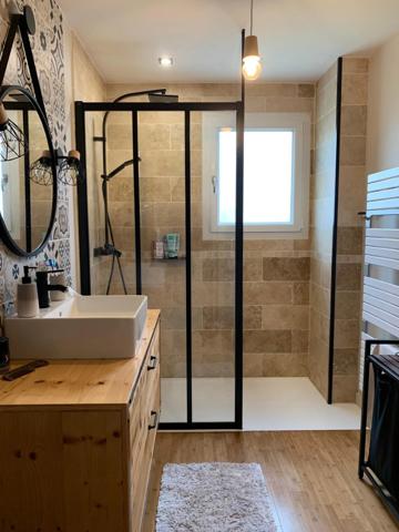 Exclusivité - Les Clouzeaux Maison plain pied, 4 chambres, 1281 m² jardin, garage