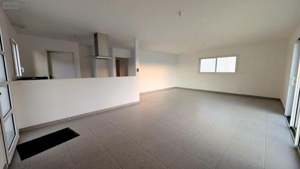 Maison à vendre à Trévou-Tréguignec dans les Côtes-d'Armor (22660), ref : VM559-22143