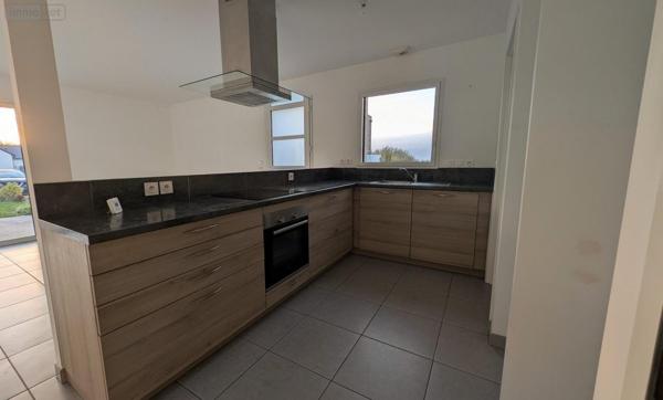 Maison à vendre à Trévou-Tréguignec dans les Côtes-d'Armor (22660), ref : VM559-22143