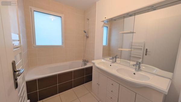 Maison à vendre à Trévou-Tréguignec dans les Côtes-d'Armor (22660), ref : VM559-22143