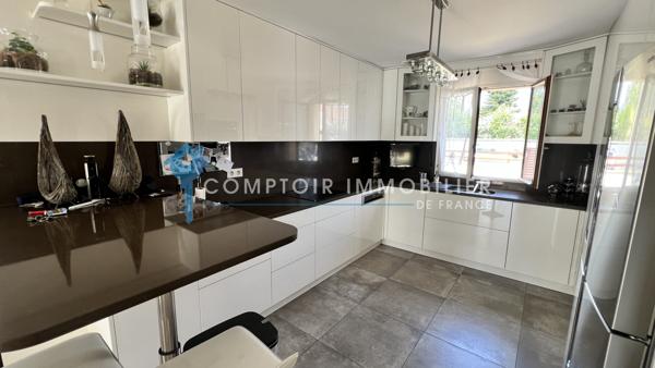 Maison 7 pièce(s) 4 chambre(s) 145 m²