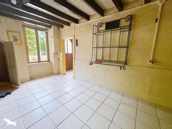 Maison 30 000 € Chaillac-sur-Vienne 3 p 67 m² DPE F