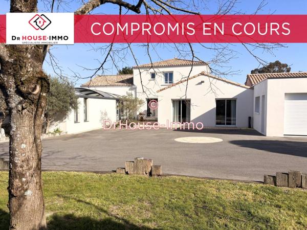 Maison à vendre 8 pièces de 241 m²