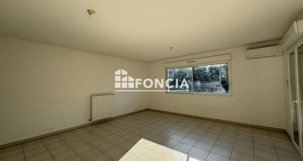 Location Appartement 3 pièces 67.89 m² - Robion 84440