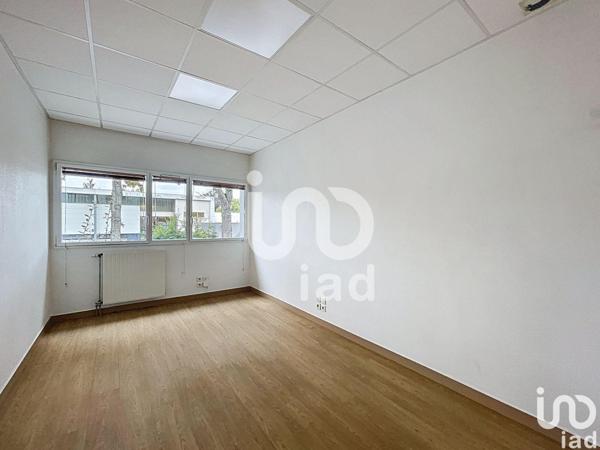 Location bureaux 14 m² Saint-Grégoire