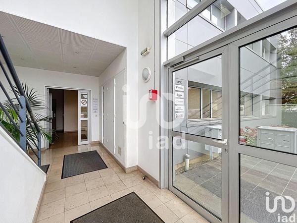 Location bureaux 14 m² Saint-Grégoire