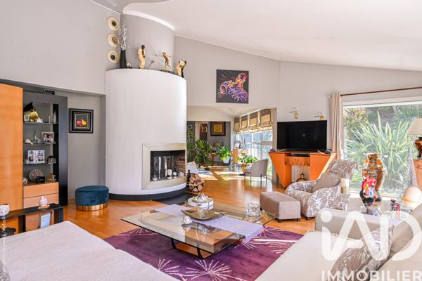 Maison à vendre 5 pièces 245 m² Bouc-Bel-Air