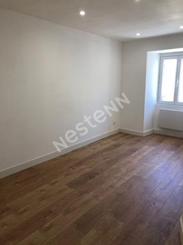 A LOUER - APPARTEMENT T3 EN DUPLEX - CENTRE VILLE DE LOCMINE
