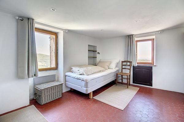 A VENDRE EXCLUSIVITE FLAYOSC Appartement duplex 71 m2 avec terrasse