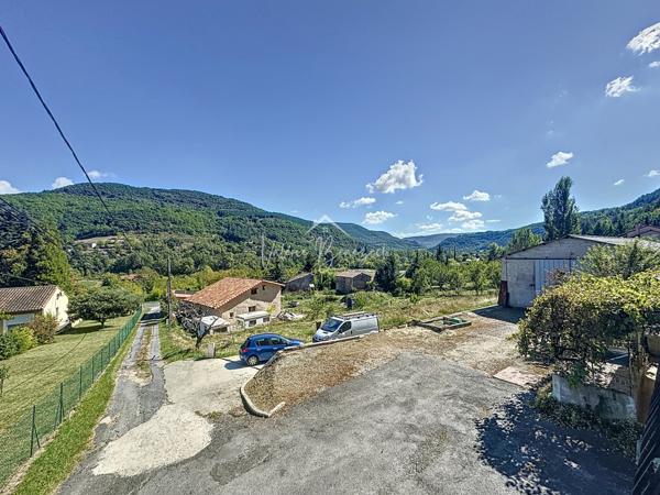 Saint-Affrique (12400) Idéal Artisan ou projet de vie et investissement !