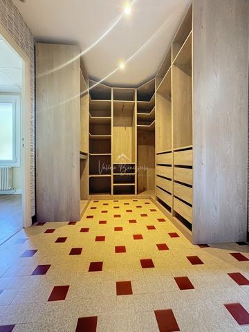 Saint-Affrique (12400) Idéal Artisan ou projet de vie et investissement !