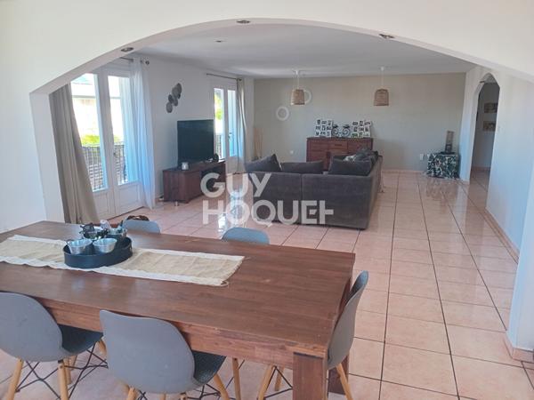 Maison Saint Andre 8 pièce(s) 220 m2