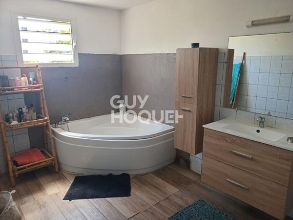 Maison Saint Andre 8 pièce(s) 220 m2