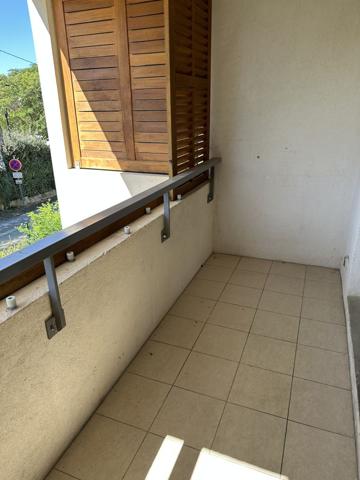 Gardanne - Appartement T3 d'environ 57m² avec balcon et stationnements