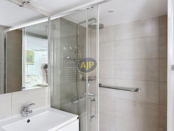 Maison à vendre La Plaine Sur Mer - 3 pièces, 50m² avec 2 chambre(s) à 234 520€ - AJP Immobilier Pornic