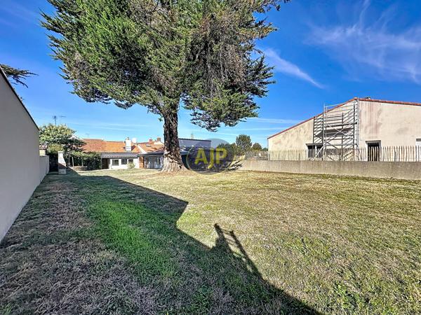 Maison à vendre La Plaine Sur Mer - 3 pièces, 50m² avec 2 chambre(s) à 234 520€ - AJP Immobilier Pornic