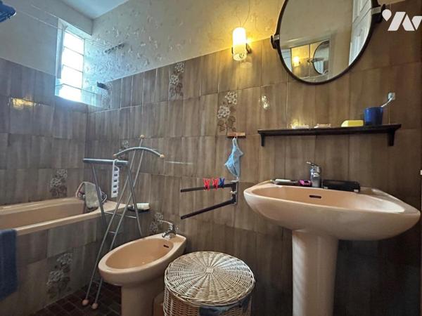 Nantes-Gaudinière En impasse privée maison de plain-pied de 68 m² hab s/terrain de 562 m² A RENOVER