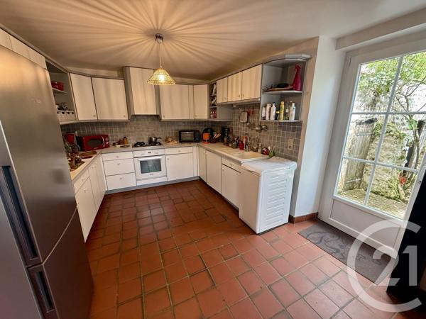 Maison à vendre  4 pièces - 104 m 2   SAUJON  - 17