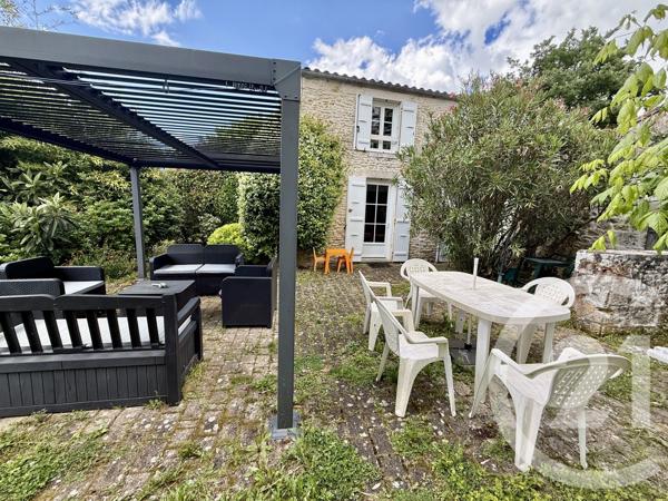 Maison à vendre  4 pièces - 104 m 2   SAUJON  - 17