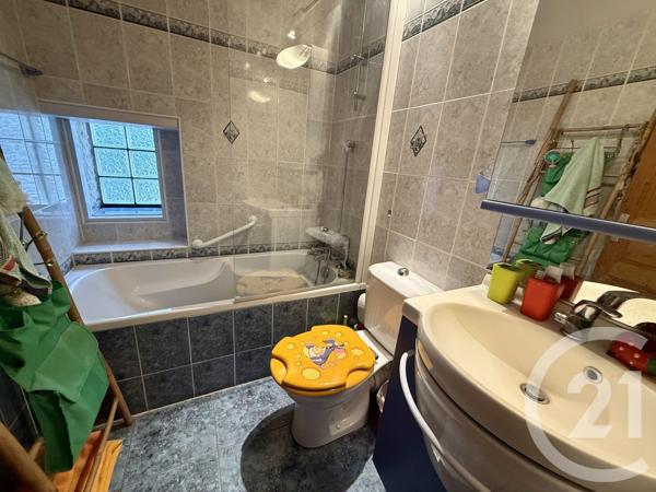 Maison à vendre  4 pièces - 104 m 2   SAUJON  - 17