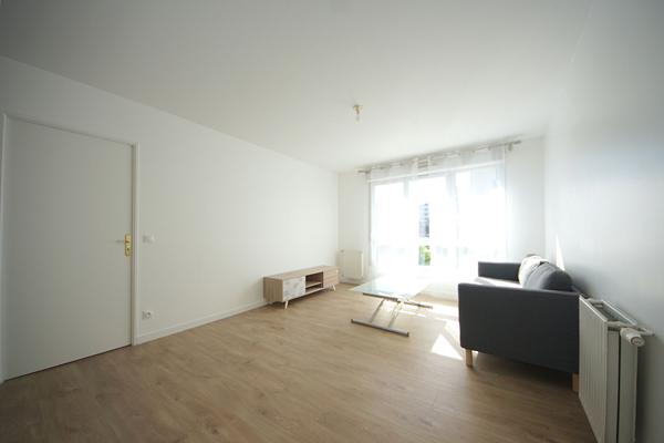 Appartement Evry Courcouronnes 2 pièces 40.33 m2