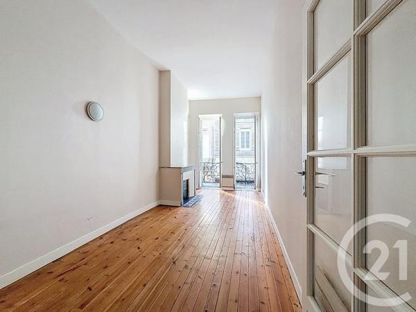 Appartement T2 à vendre  2 pièces - 37 m 2   BORDEAUX  - 33