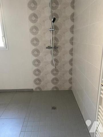 Maison de 2024 dans le bourg du Faouët  sur 1100 m² de terrain