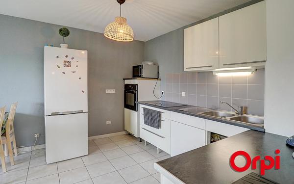 Appartement à vendre    3 pièces •  Bourgoin-Jallieu