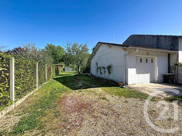 Maison à vendre  6 pièces - 124,20 m 2   MONTPON MENESTEROL  - 24